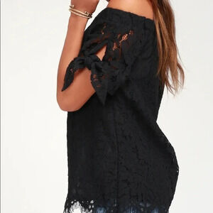 Lulu’s Black Lace tie sleeve Off-the-Shoulder Top